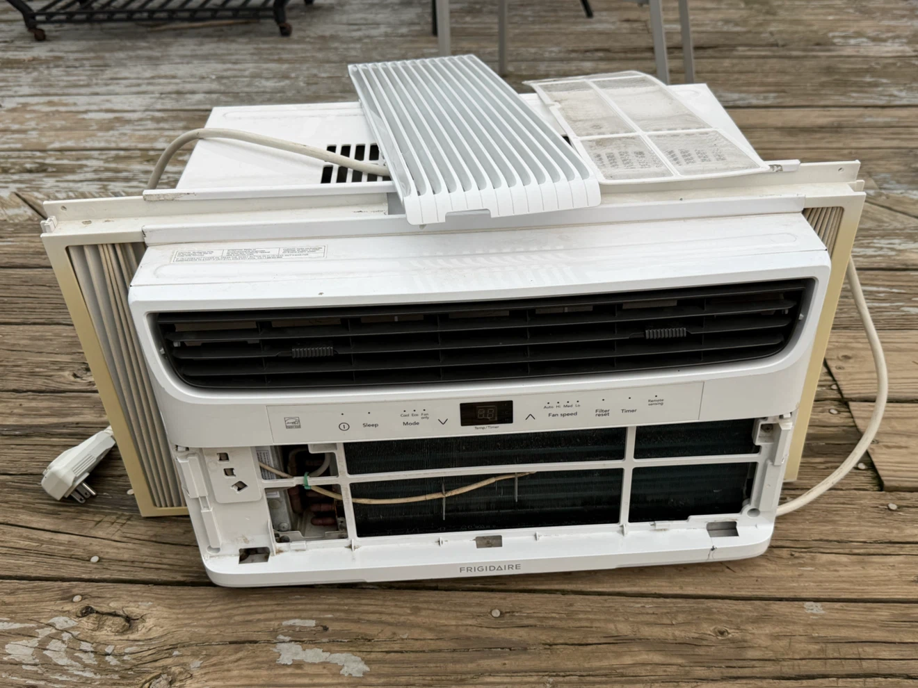 Frigidaire Window Air Conditioner FFE0833U1 - photo 3