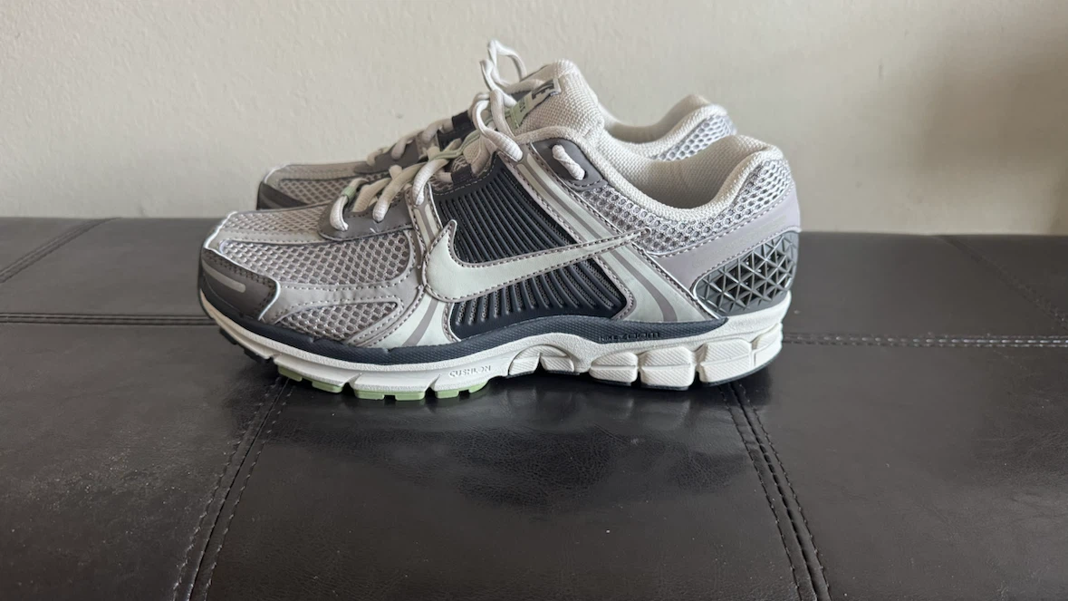 Nike Vomero 5