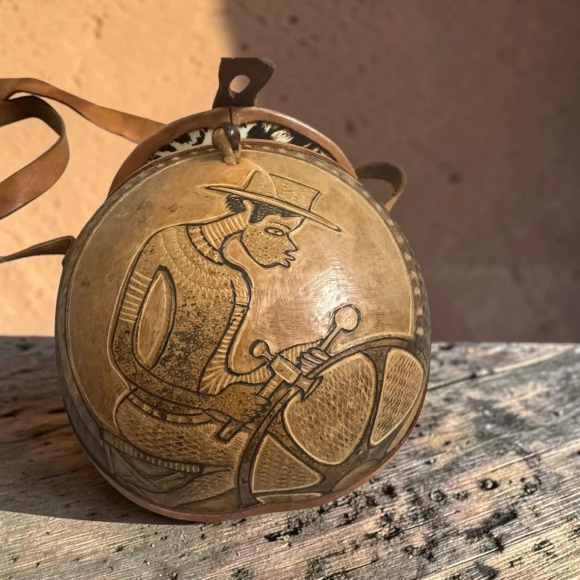 Handmade Leather & Gourd Crossbody Bag - photo 3