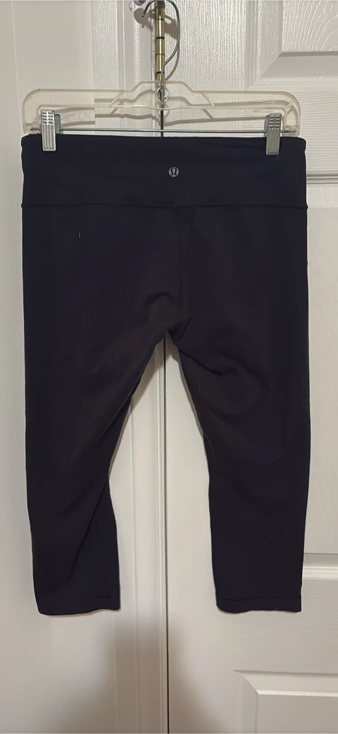 Lululemon Black Cropped Leggings
