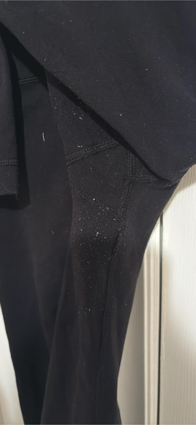 Lululemon Black Cropped Leggings - photo 2