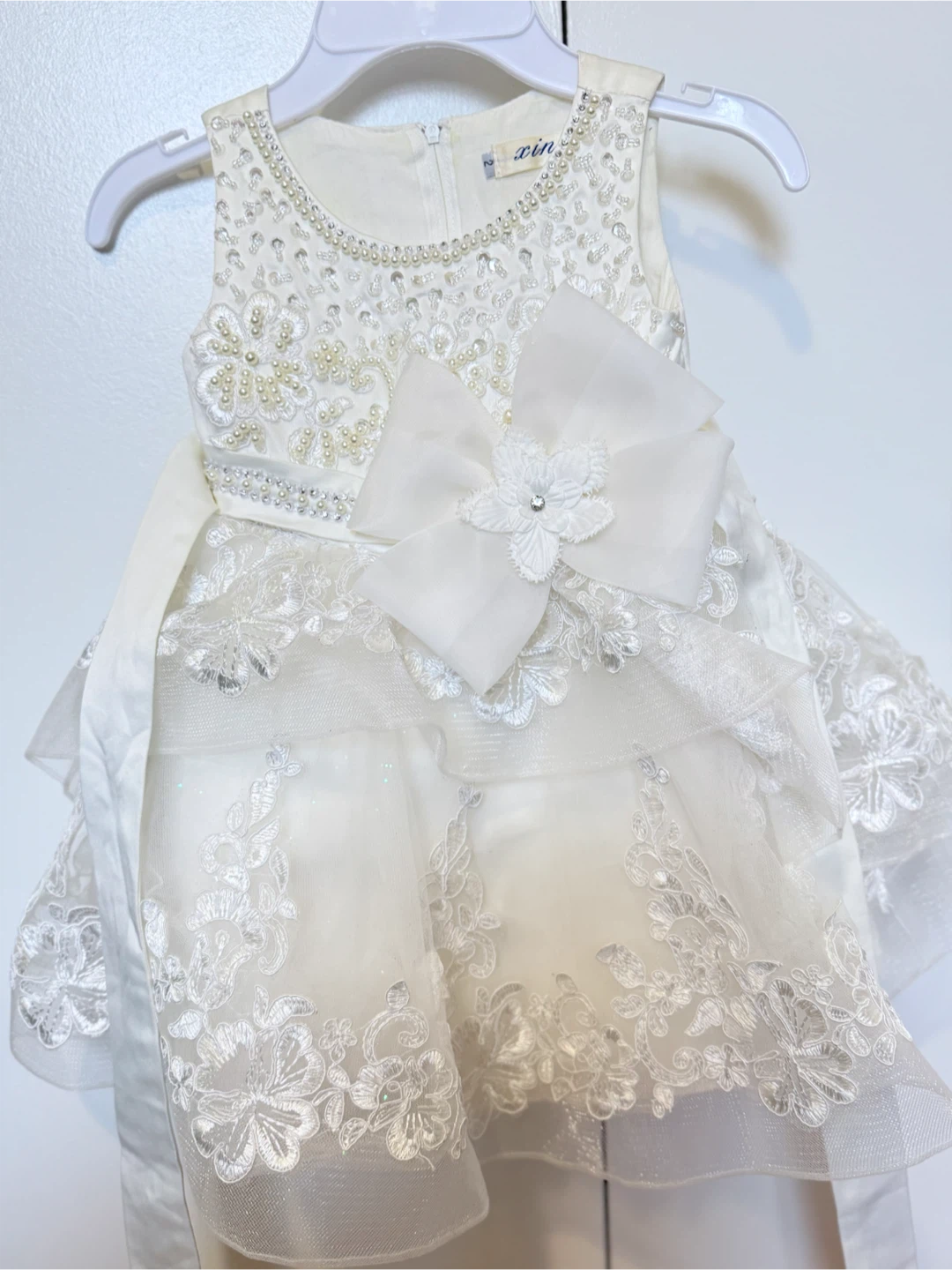 White Formal Dress with Pearls and Bow - photo 3
