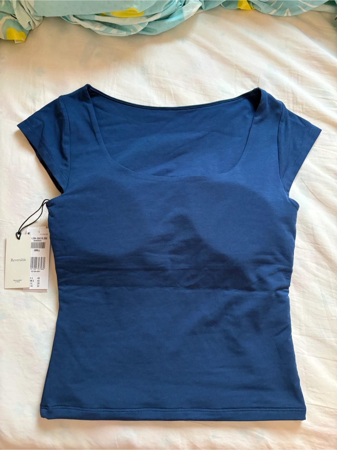 Navy blue bra-free reversible scoop neck top - photo 3