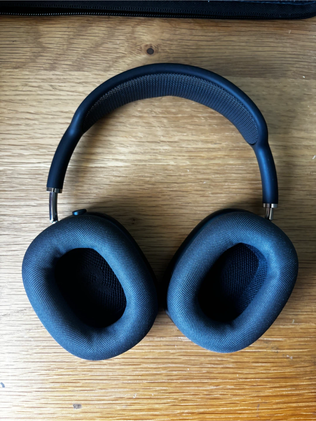 Apple AirPods Max 2nd Gen - photo 3