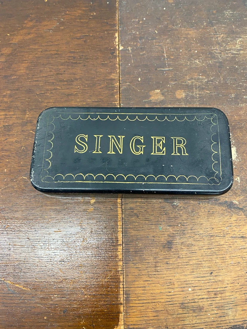 Antique Singer Seeing Machine Style No. 27 - photo 4