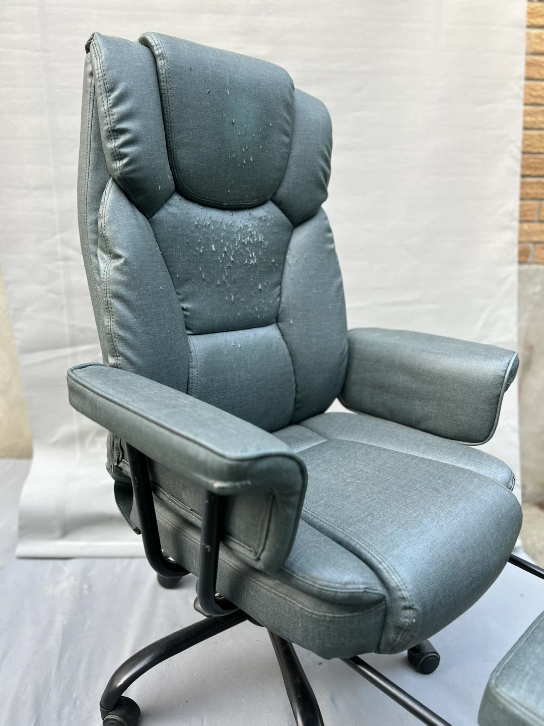 Grey Office Chair with Footrest - photo 5