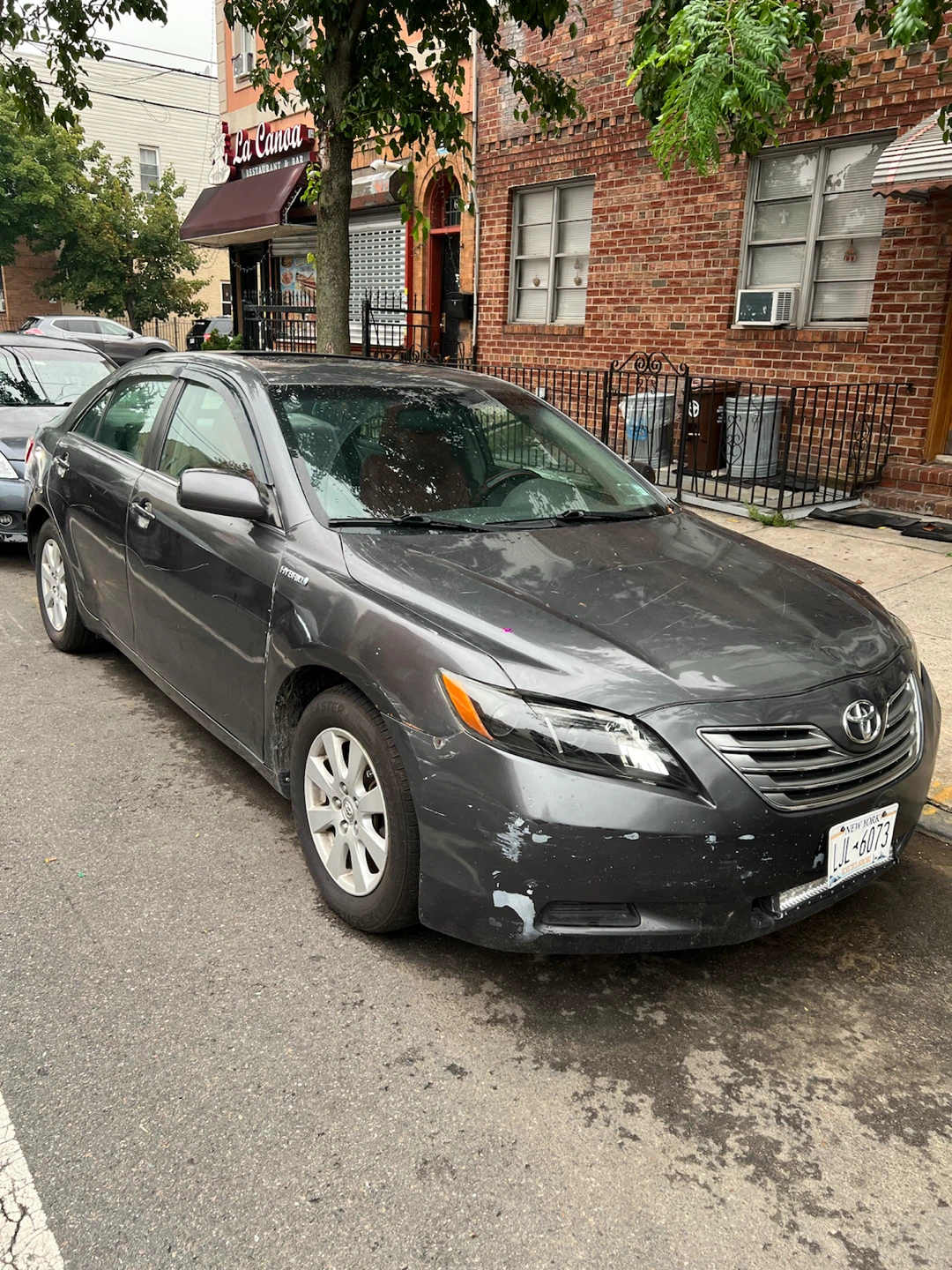 2007 Toyota Camry Hybrid XLE Sedan 4D - photo 2