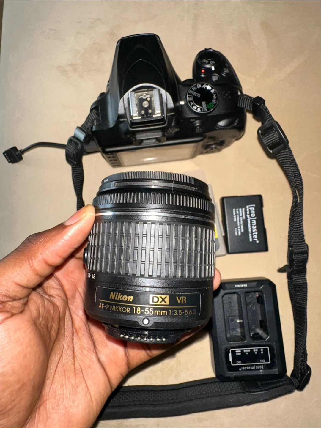 Nikon D3400 DX VR AF-P NIKKOR 18-55mm f/3.5-5.6G Lens - photo 2