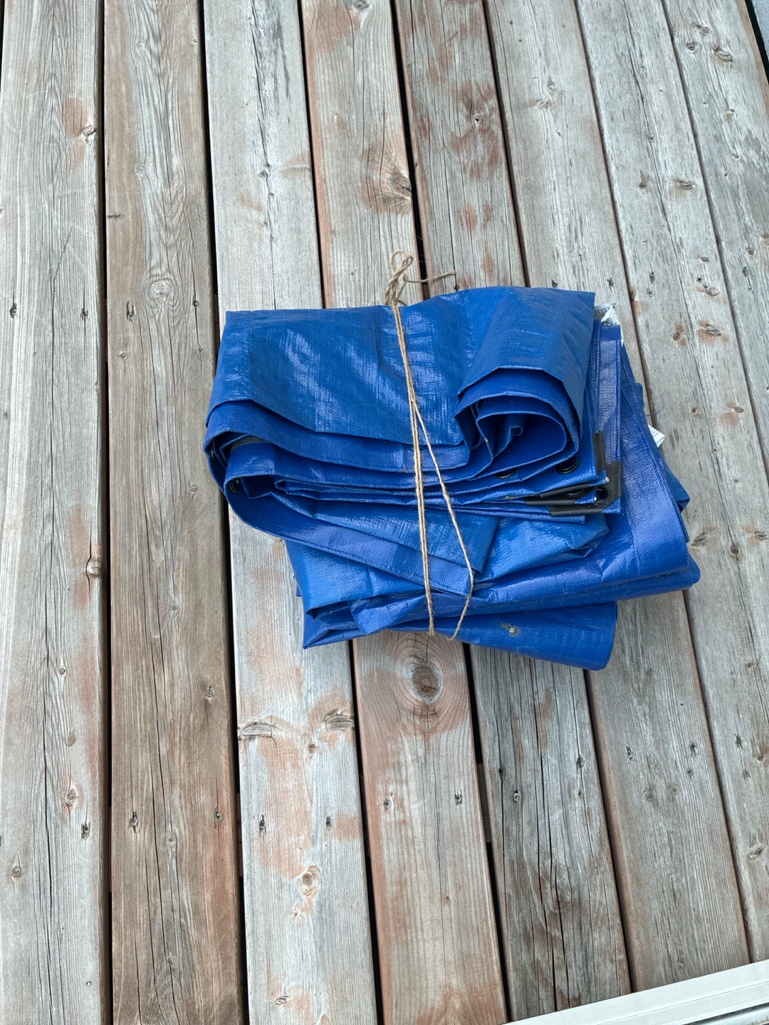 4 Blue Tarps