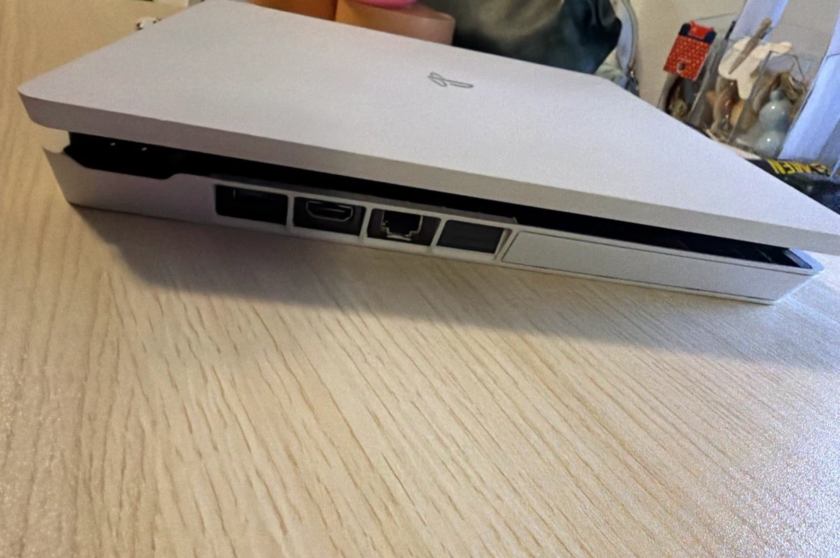 PlayStation 4 Slim Console - photo 2