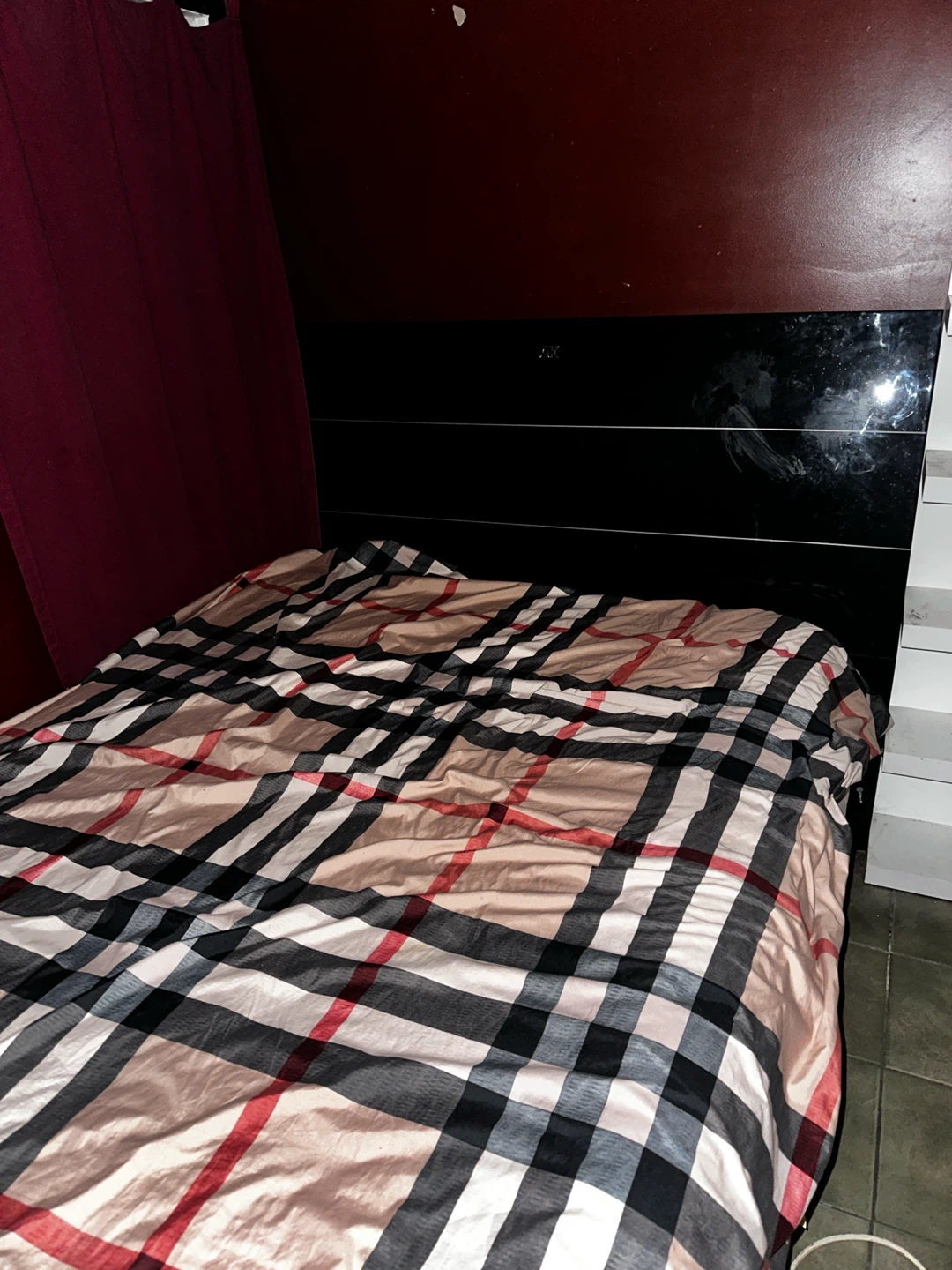 Queen Size Bed Frame with Headboard - photo 2