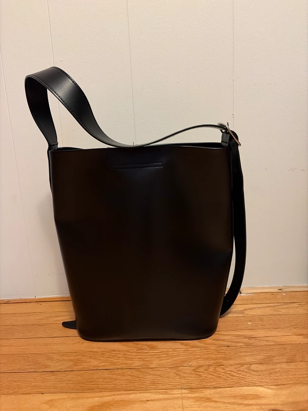 Uniqlo Black Bucket Bag