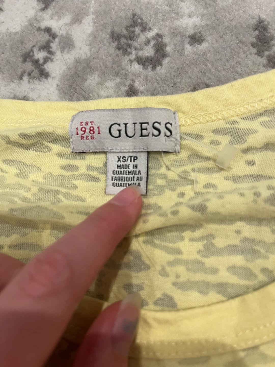 Yellow Guess T-Shirt - photo 2