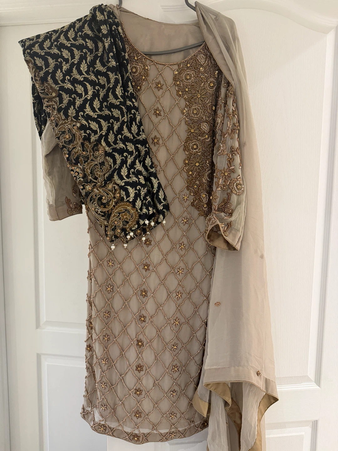 Embellished Kurti with Dupatta - photo 2