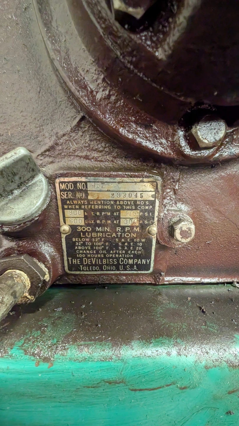 Weaver Rotary Lift Company Air Compressor - photo 3