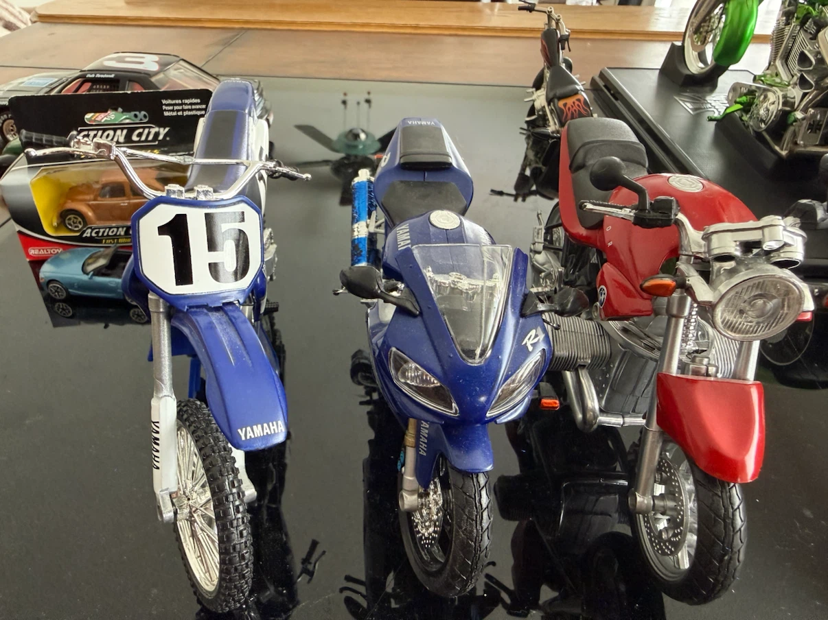 DIE CAST TOYS