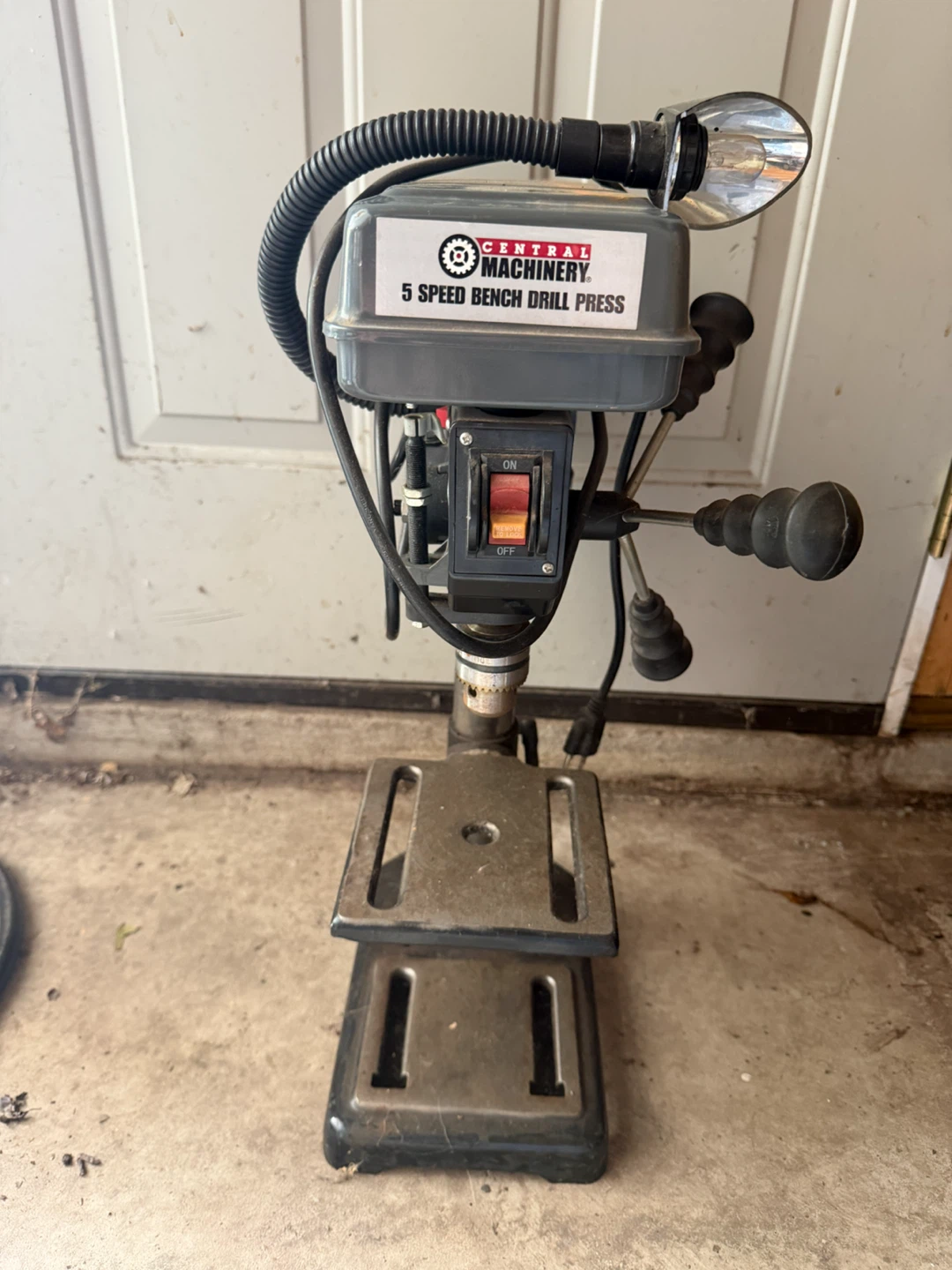Central Machinery 5 Speed Bench Drill Press - photo 2