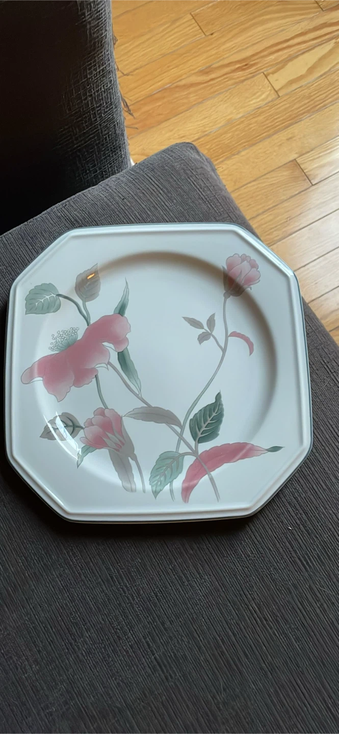 Vintage Mikasa “Silk Flowers” salad plate