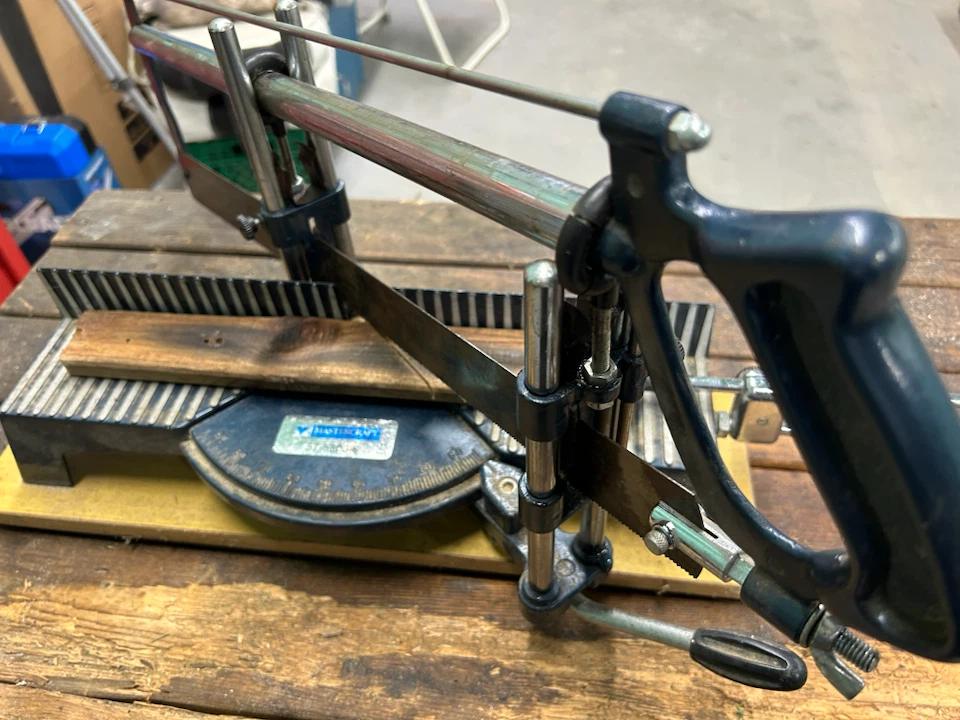 Mitre saw - photo 2