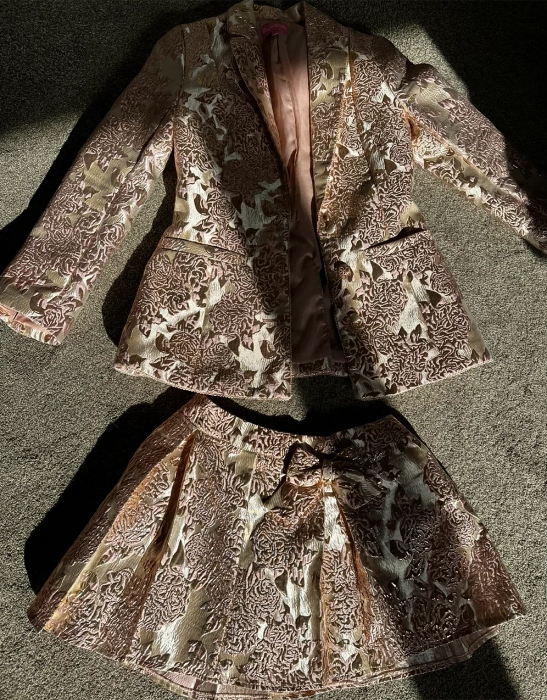 (BNWT) Medium Metallic Brocade Skirt Suit - photo 4