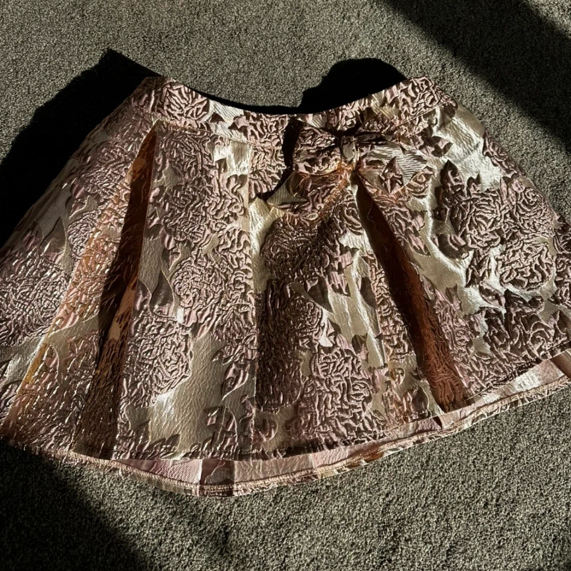 (BNWT) Medium Metallic Brocade Skirt Suit - photo 5