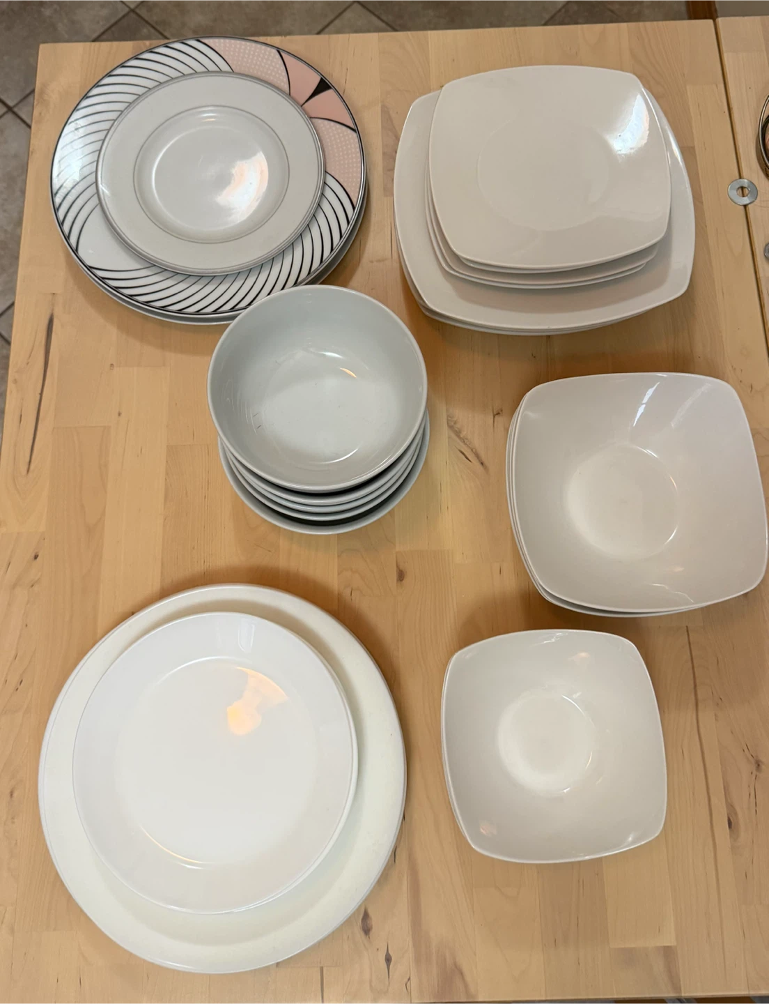 White Ceramic Dinnerware Set
