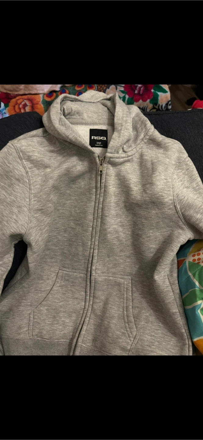 5 pieces of clothing