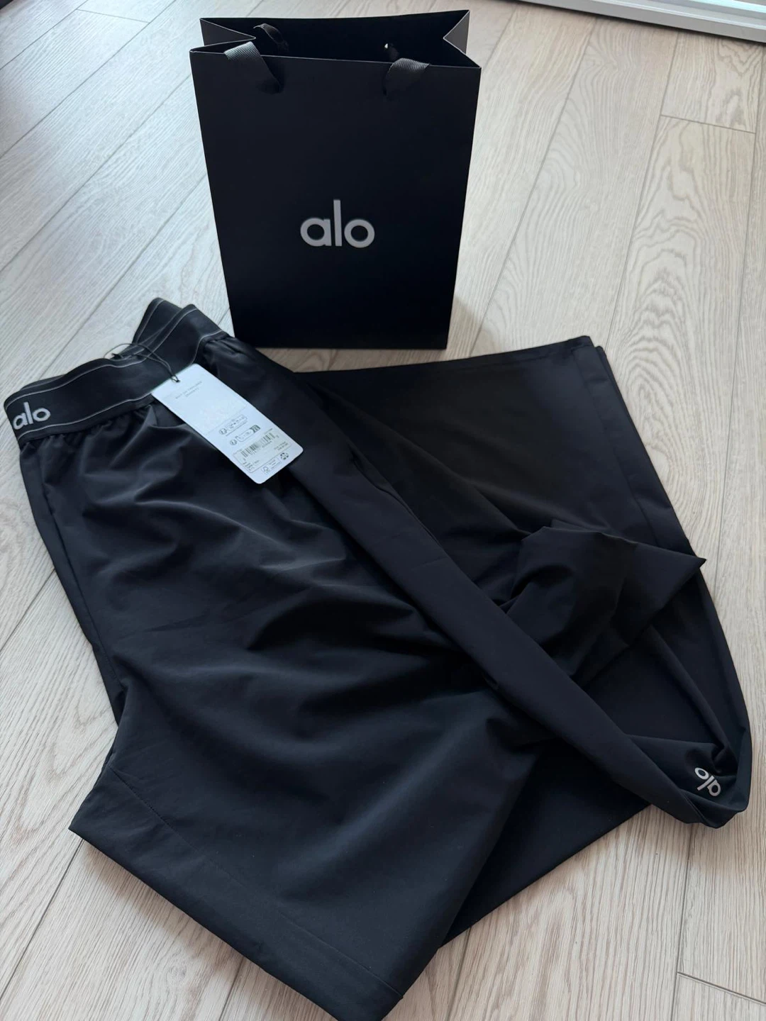 Alo Yoga Black Suit Up Trouser (Large) - photo 5