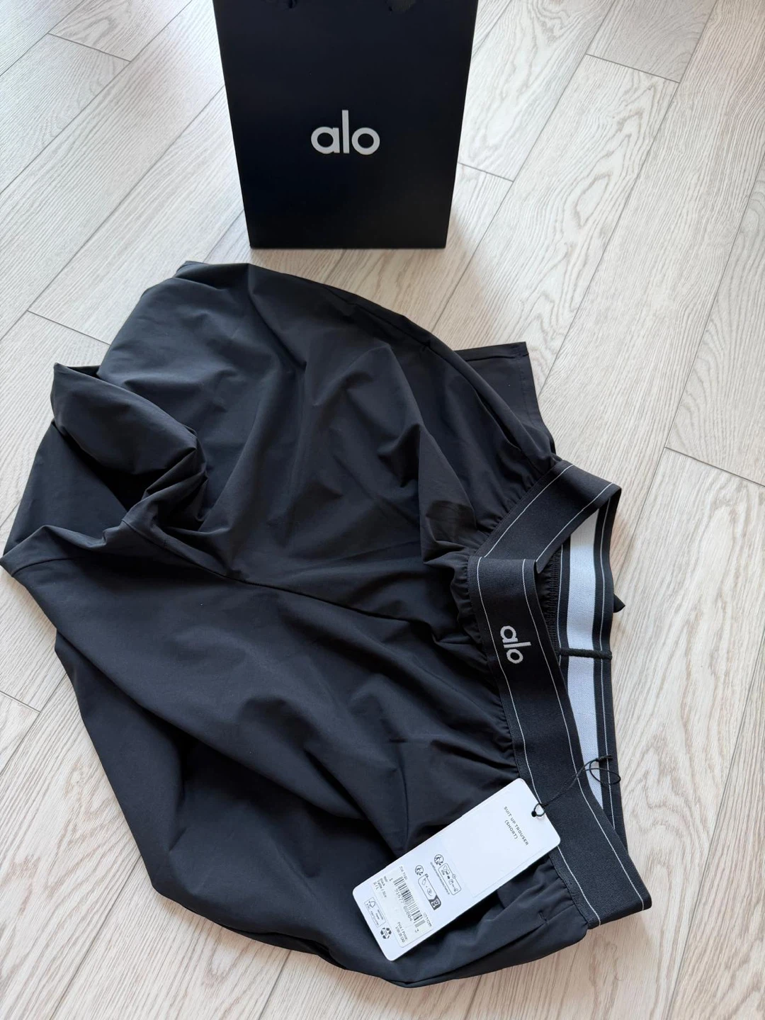 Alo Yoga Black Suit Up Trouser (Large)