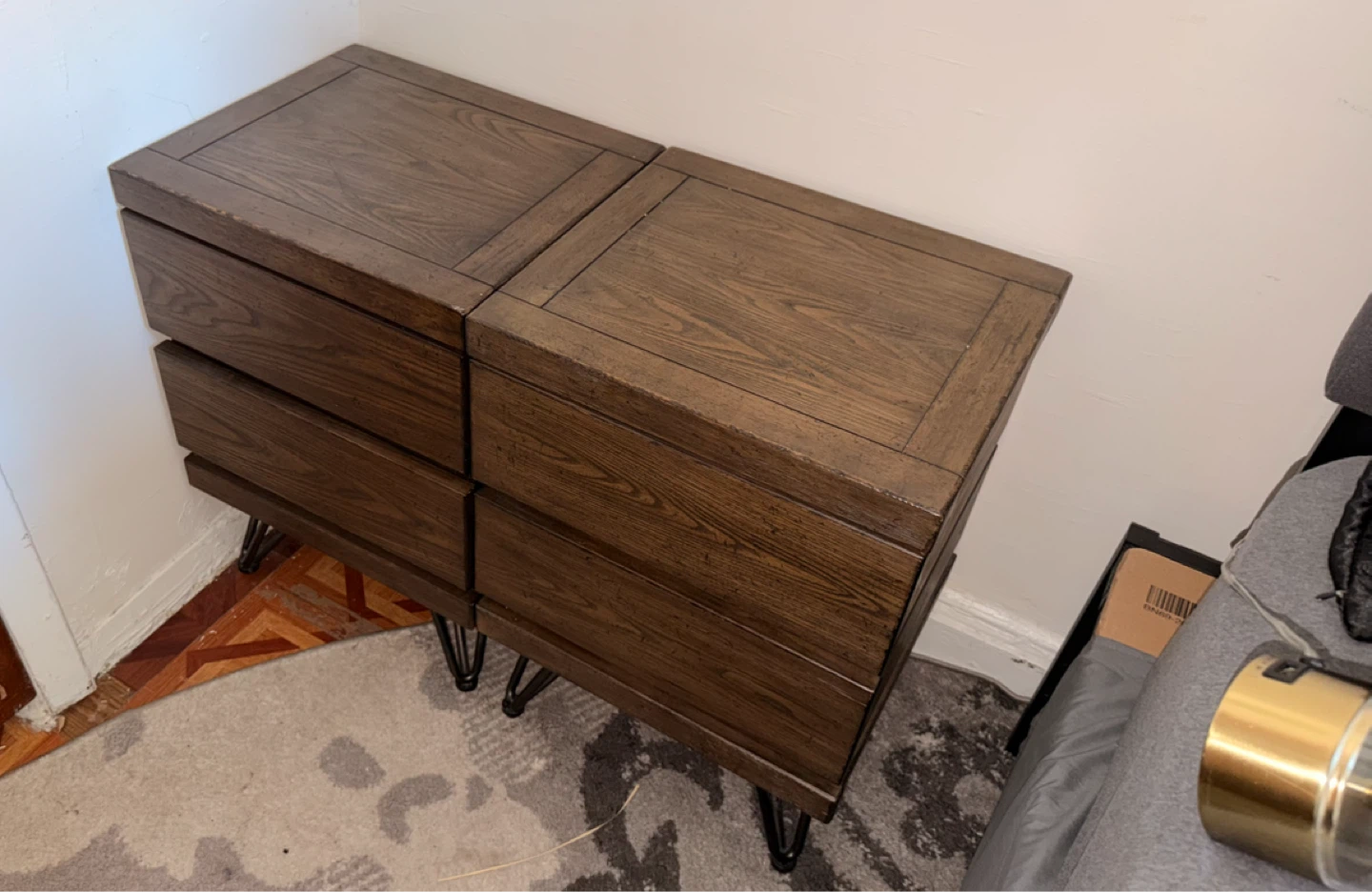 Wooden Dresser with 6 Drawers & Ser of Nightstands - photo 5