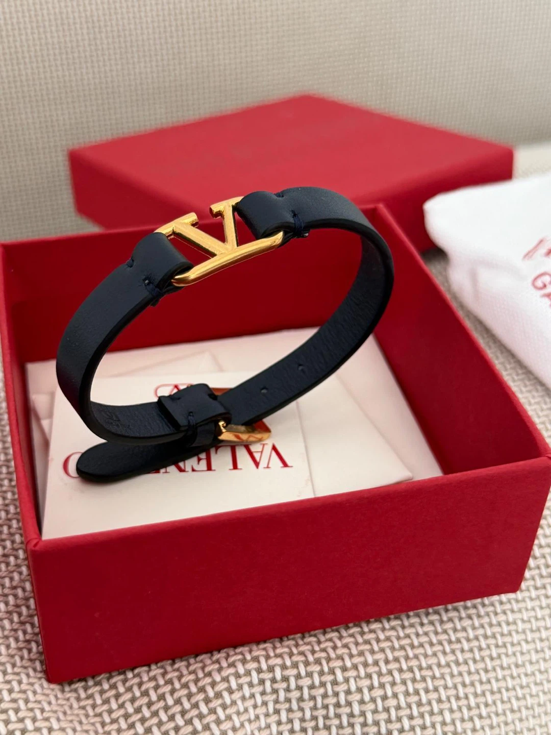 Valentino Garavani Vlogo Leather Bracelet - photo 3