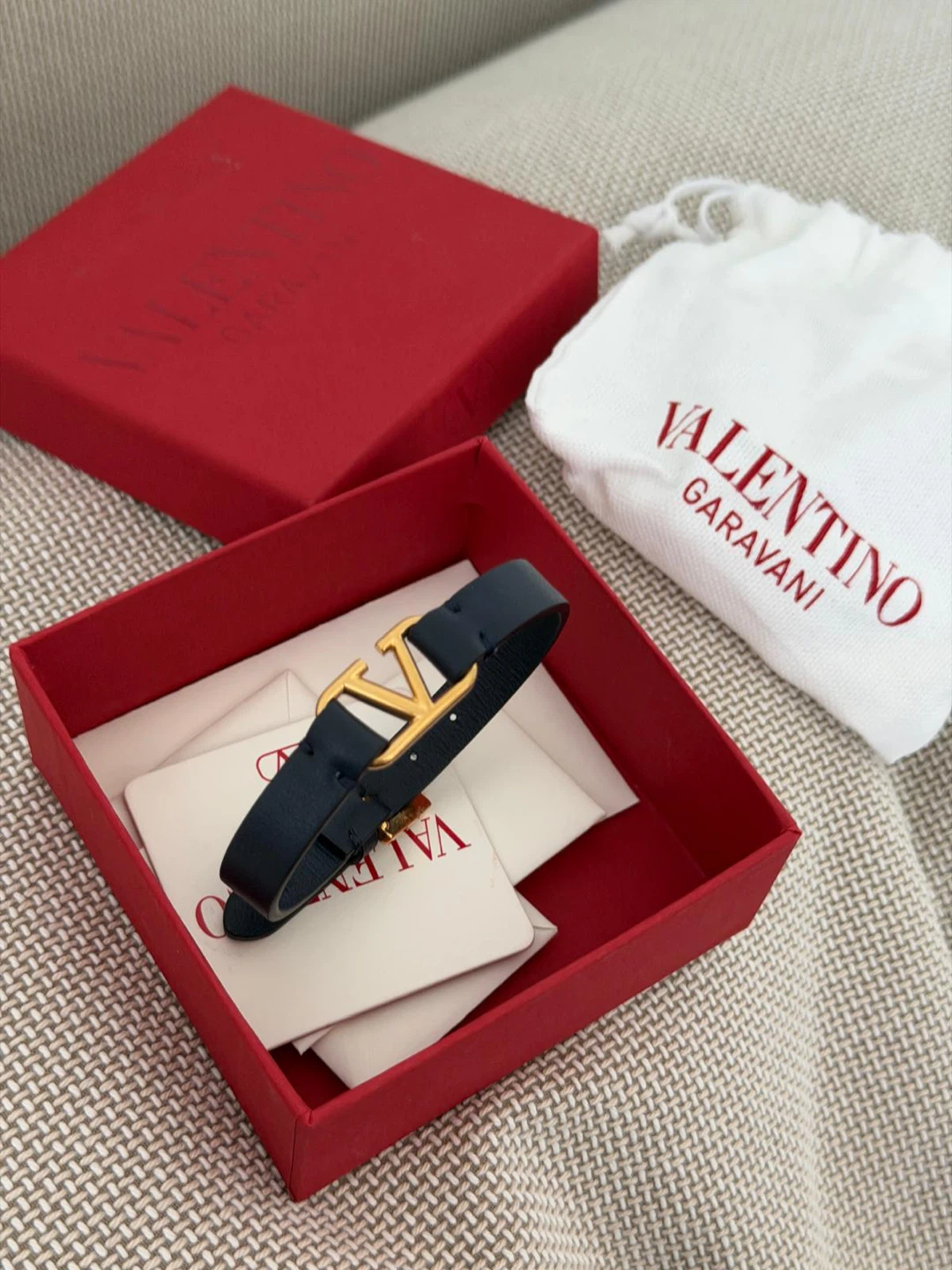 Valentino Garavani Vlogo Leather Bracelet - photo 5