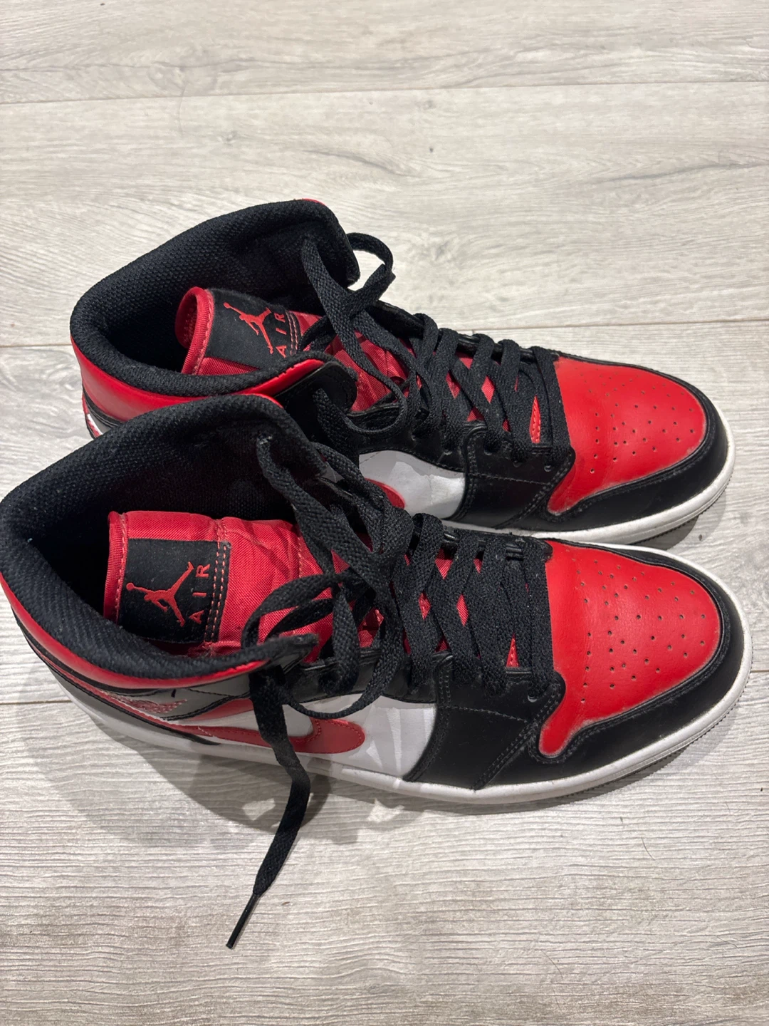 Air Jordan 1 Mid - photo 3