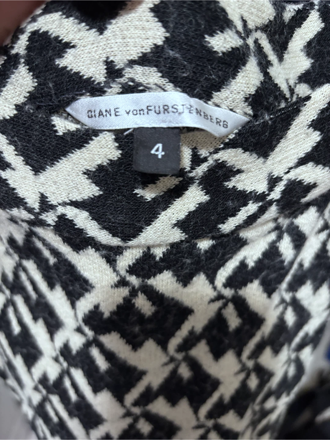 Diane von Furstenberg Knit Dress Size 4 - photo 2