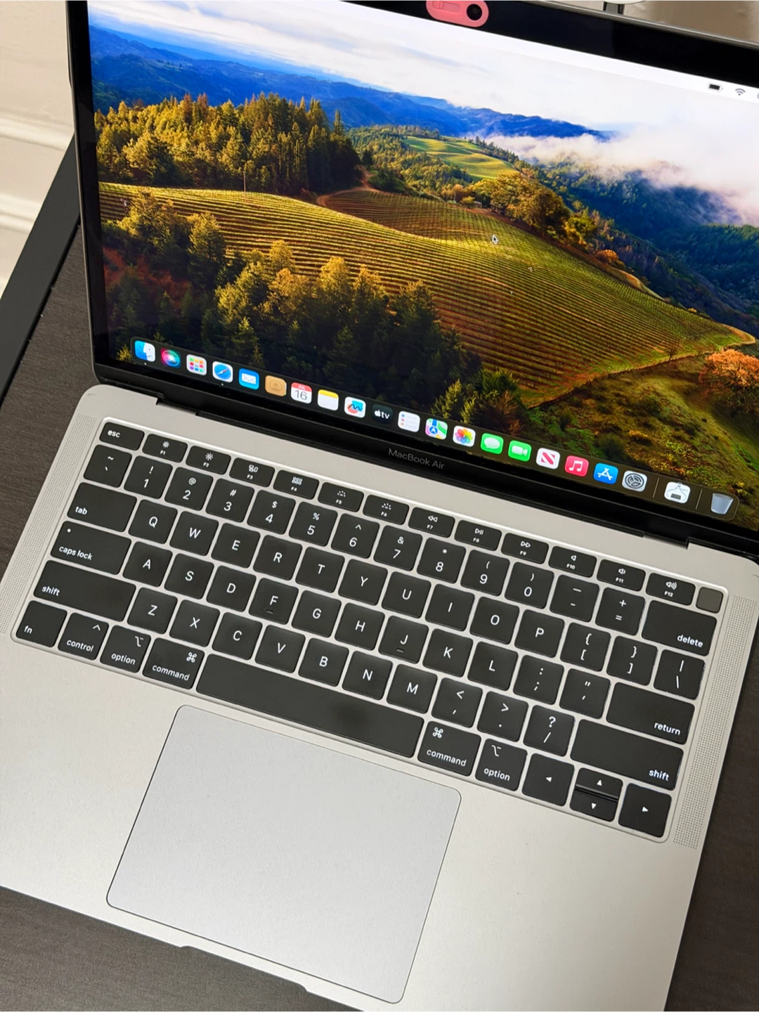 Apple MacBook Air 13-inch (8GB RAM/ 256GB) - photo 3