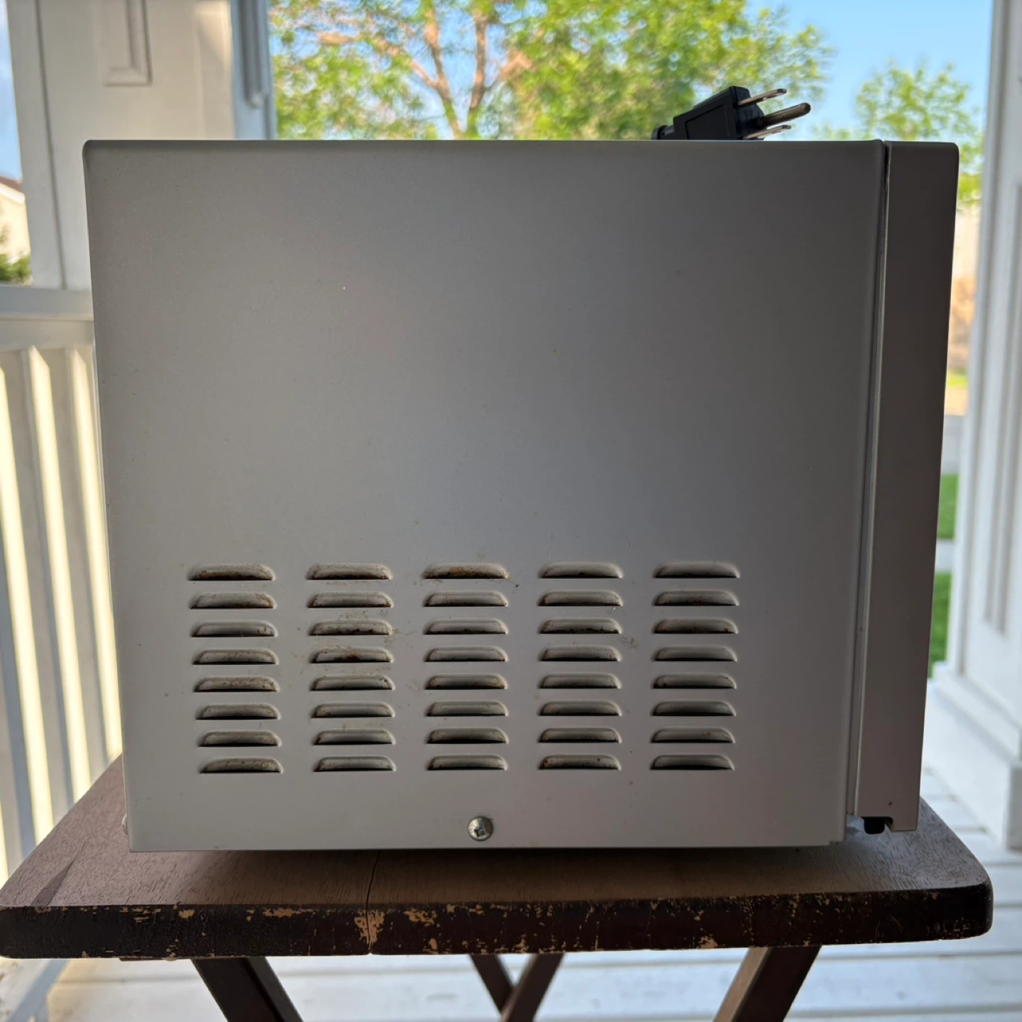 RCA Household Microwave Oven - photo 2