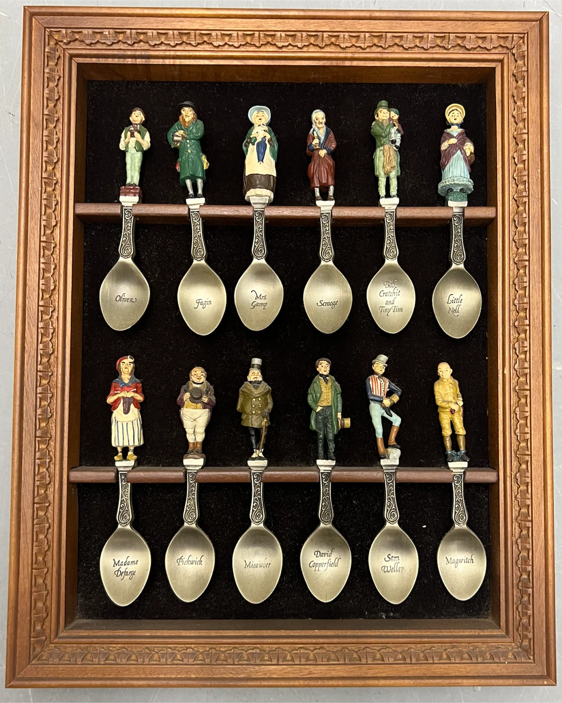Set of 12 Decorative Collector Spoons - Dickens Characters