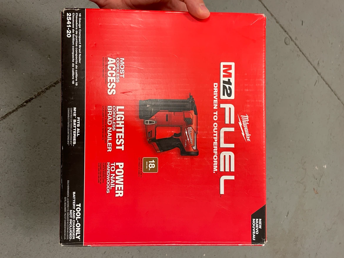 Milwaukee M12 FUEL 18 Gauge Brad Nailer