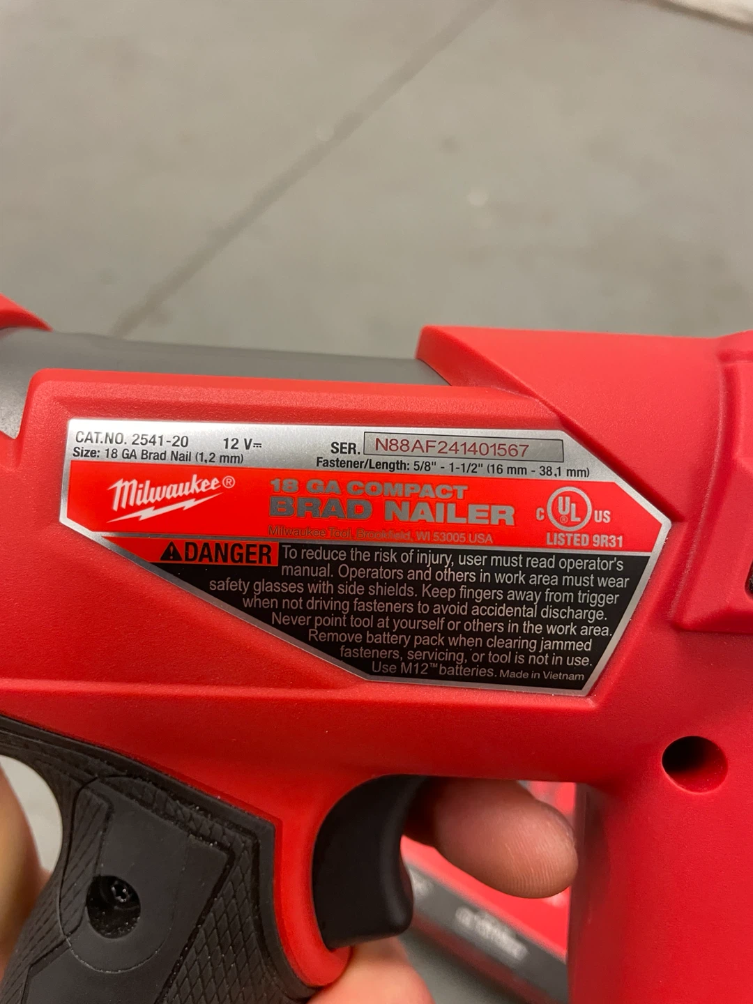 Milwaukee M12 FUEL 18 Gauge Brad Nailer - photo 4
