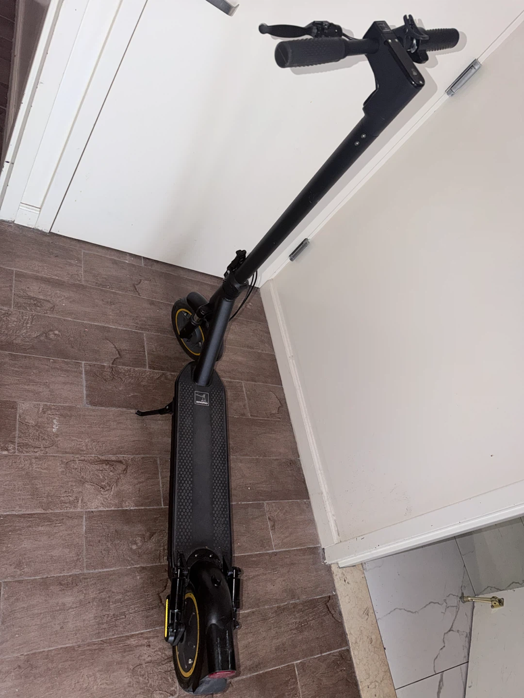 AOVO PRO Electric Scooter - photo 4