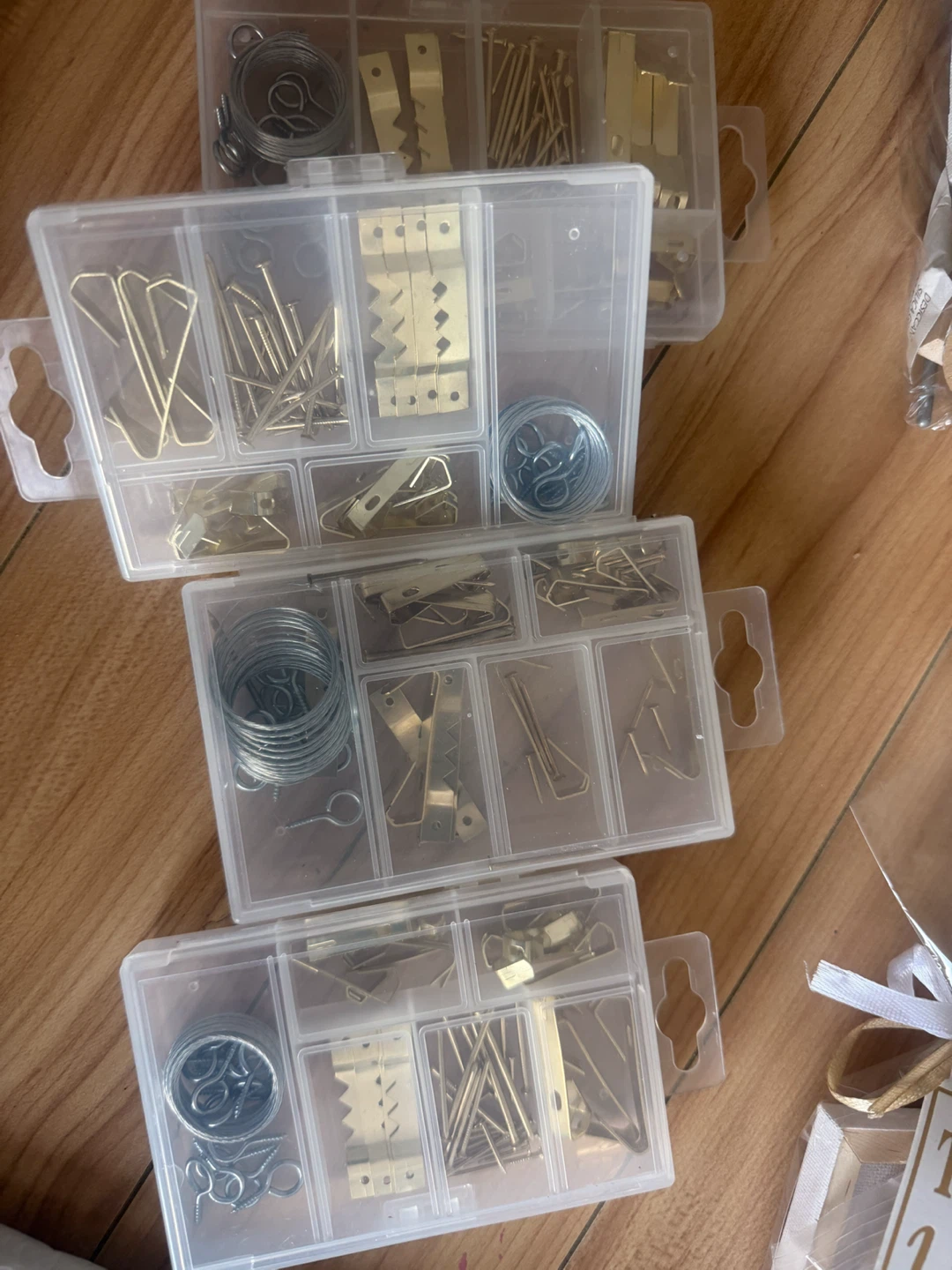 Picture Hanging Kit