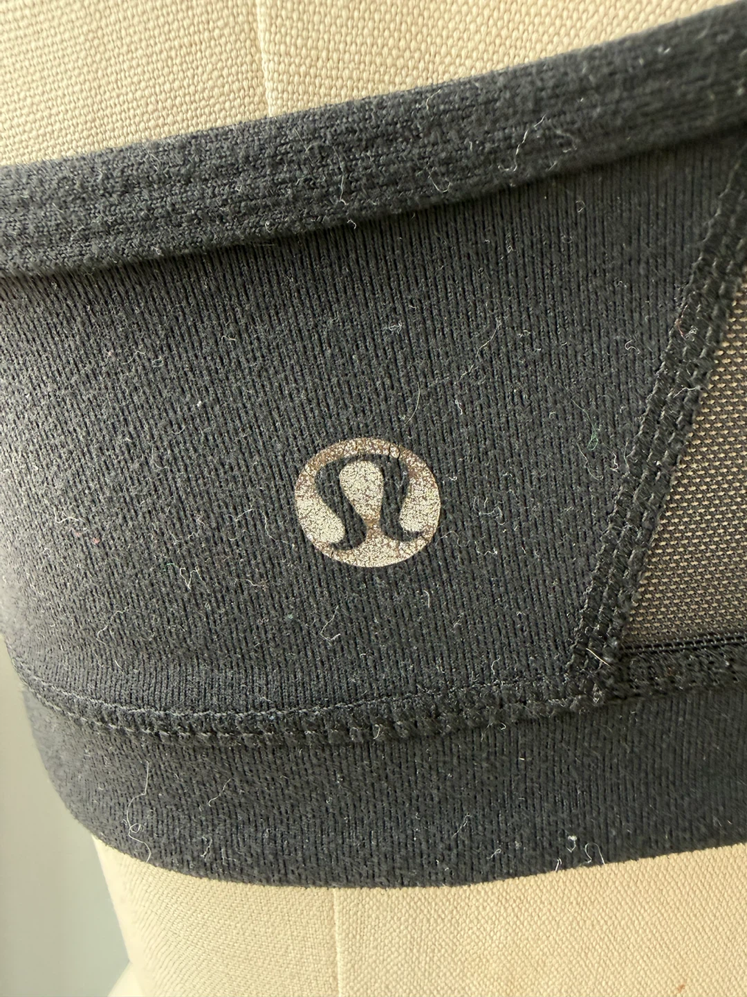Lululemon Black Sports Bra Size 6 - photo 3