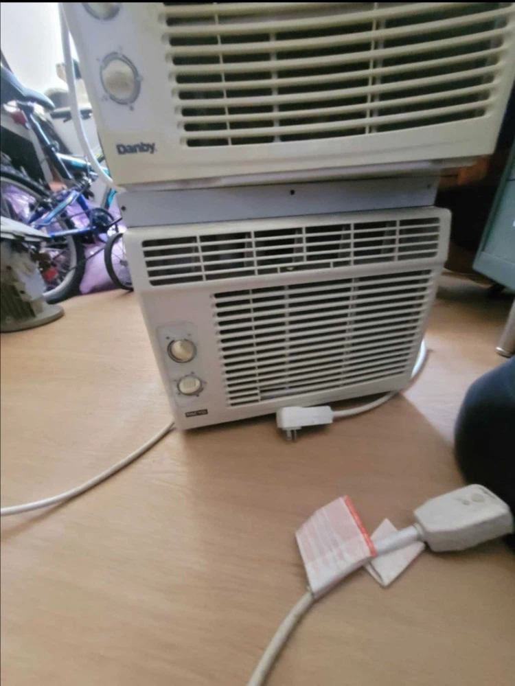 Window air conditioners - photo 2