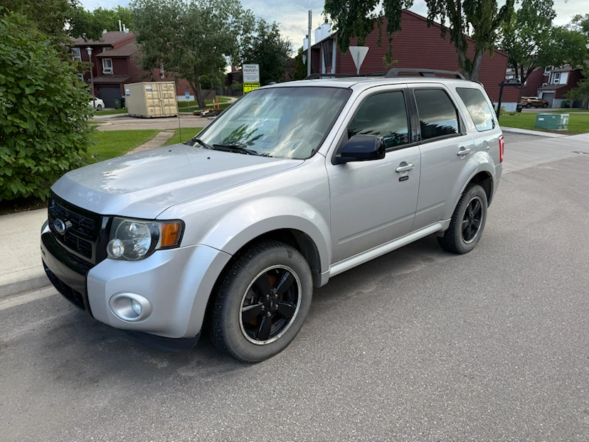 2009 Ford Escape XLT *** - photo 2