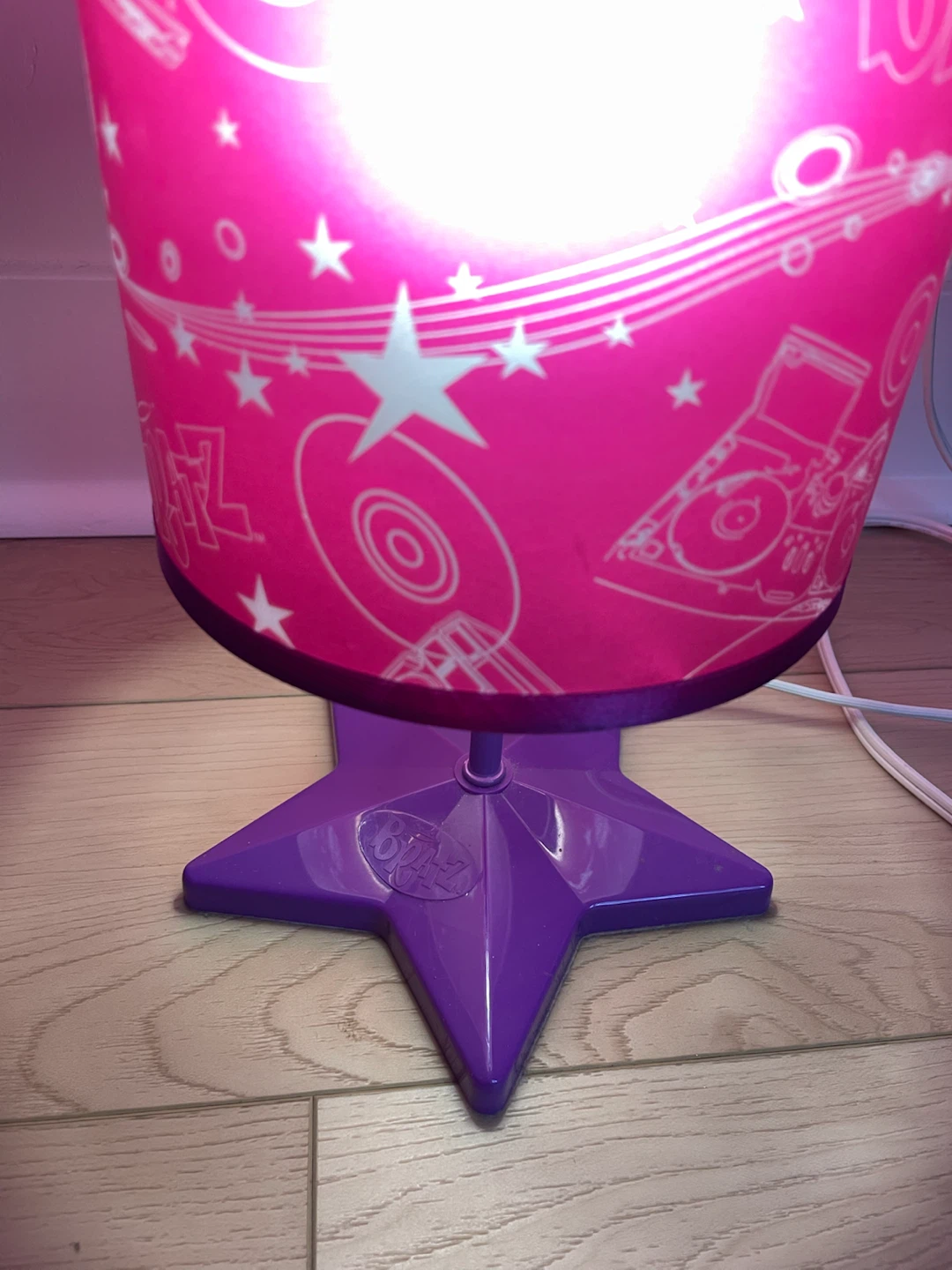 Bratz Desk Lamp with Star Base - photo 2
