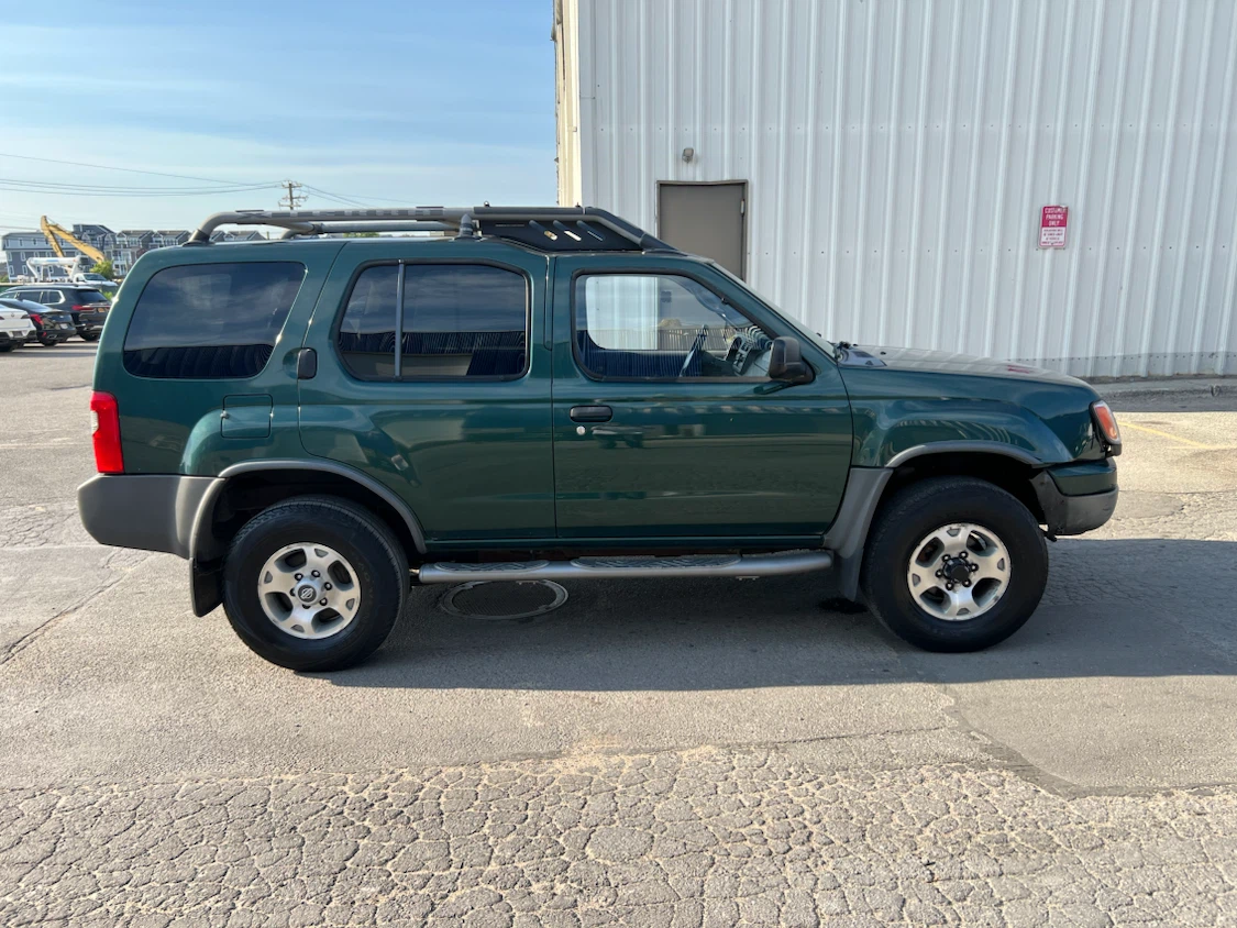 2000 Nissan Xterra 4x4 very reliable and maintained - photo 2