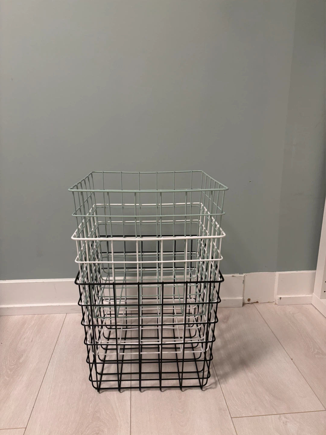 Set of 3 Wire Storage Baskets - photo 3
