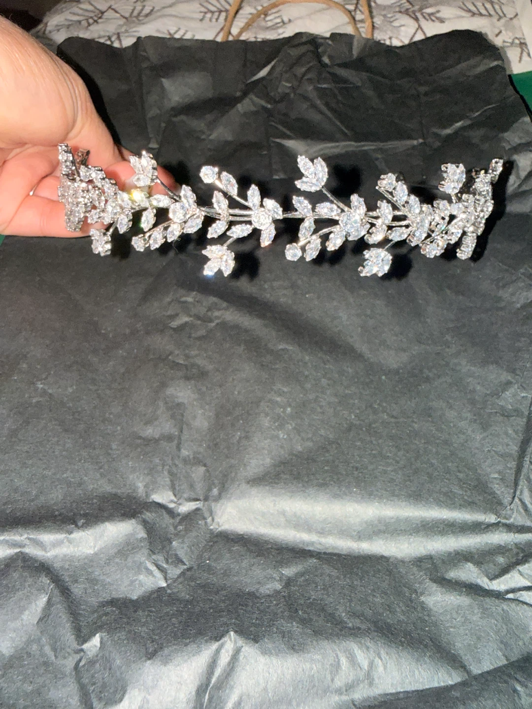 Brilliant Tiara and Hair Comb Set - photo 3