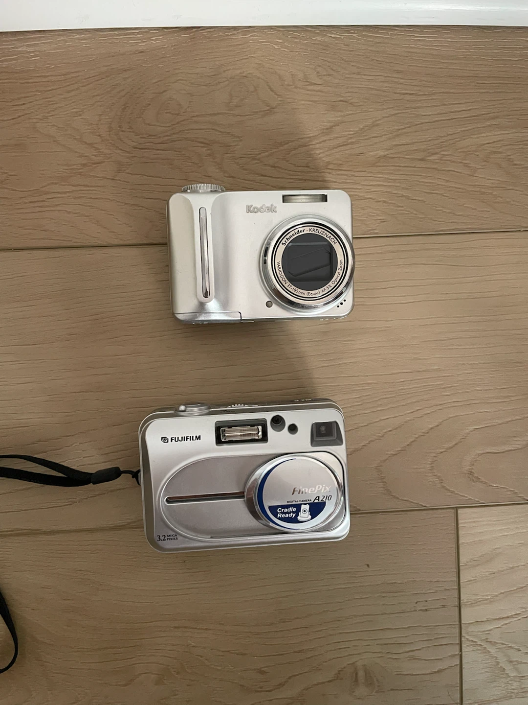 Battery Operated Digital Cameras