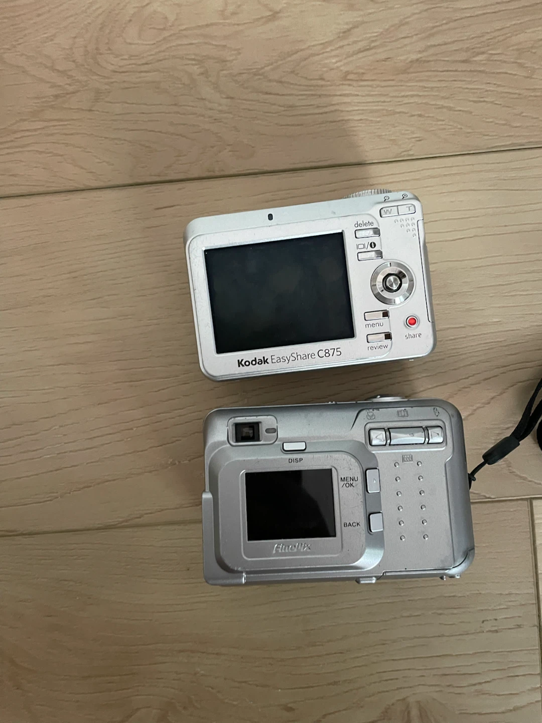 Battery Operated Digital Cameras - photo 2